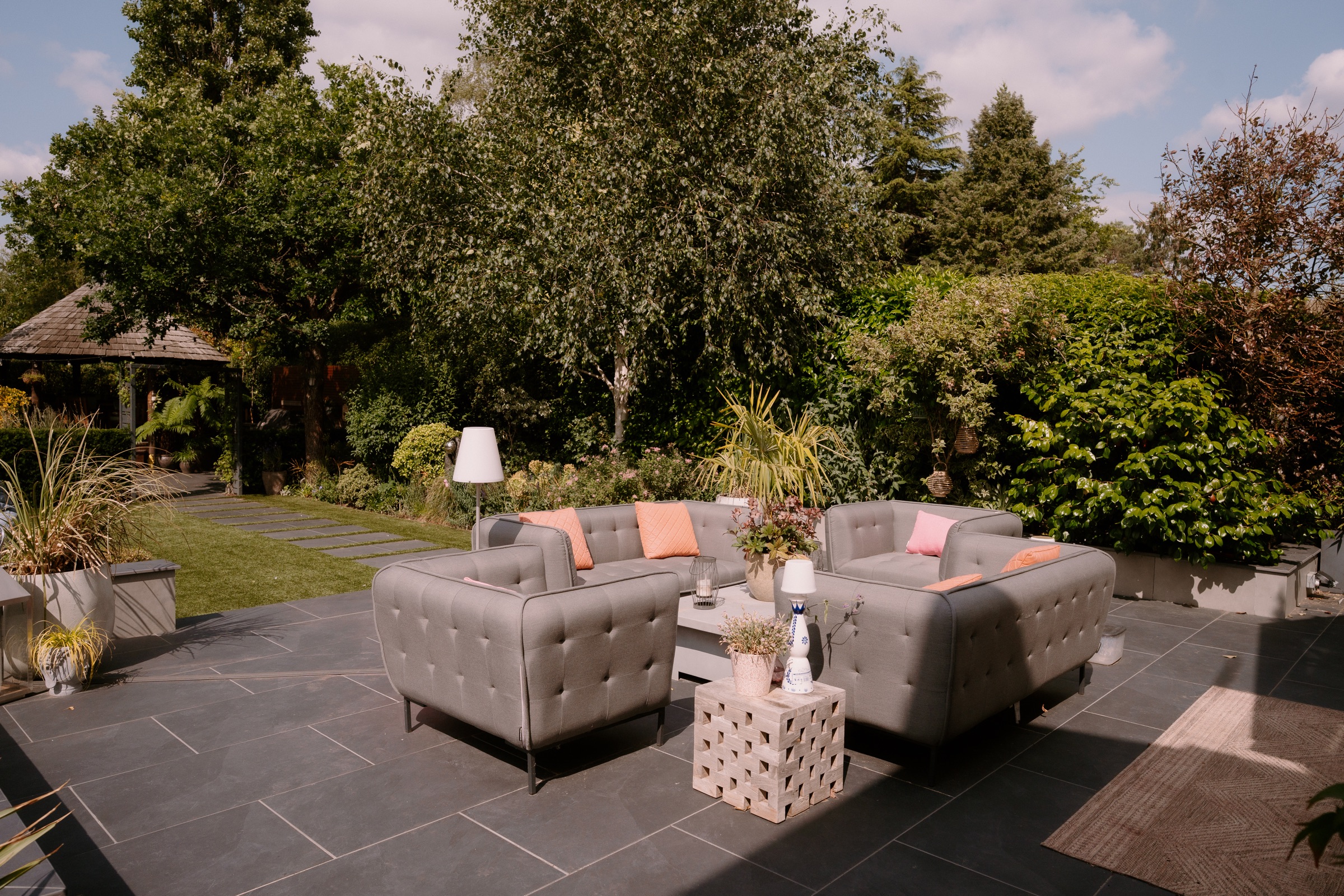 Myrtleberry garden terrace