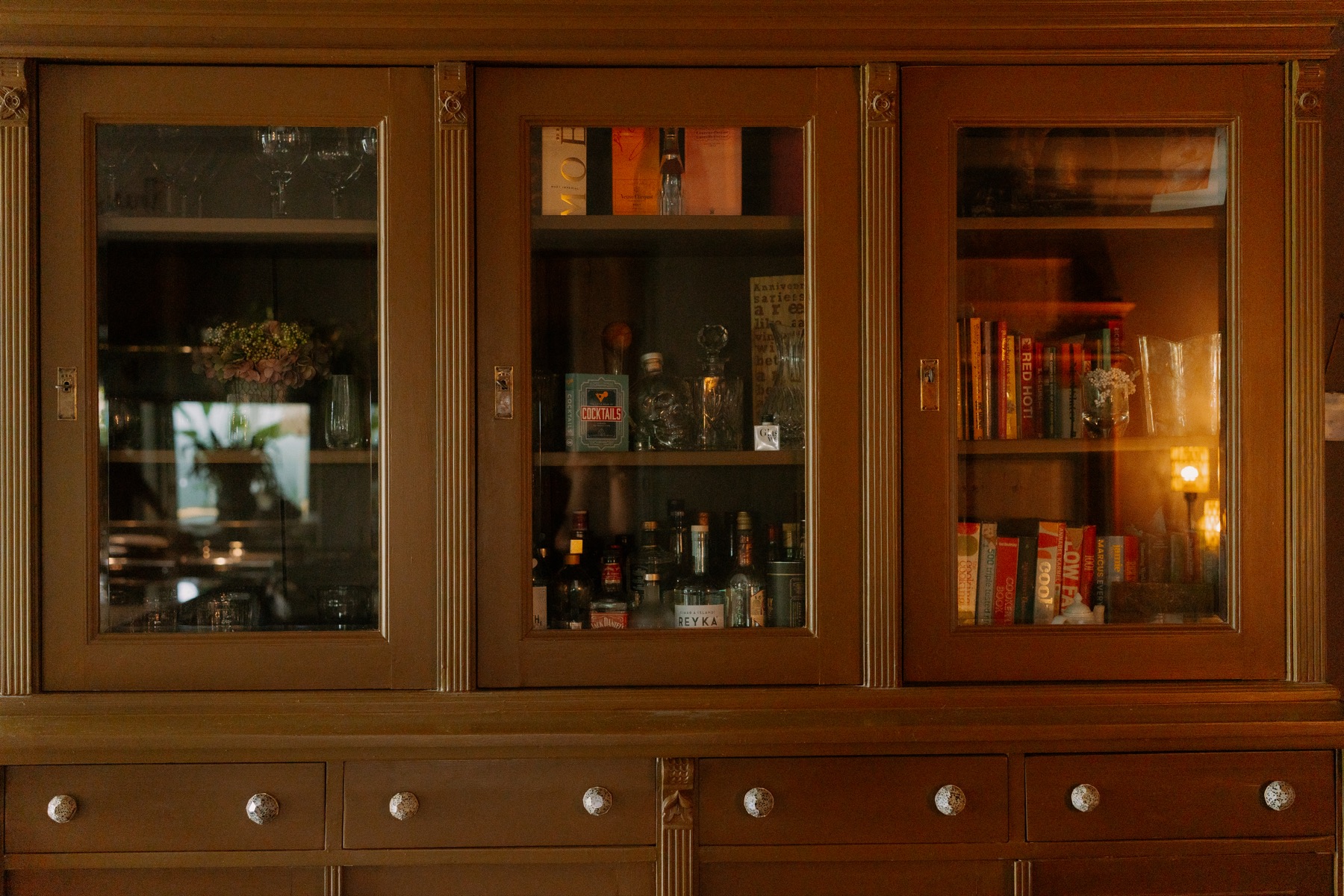 Kitchen details and finishes